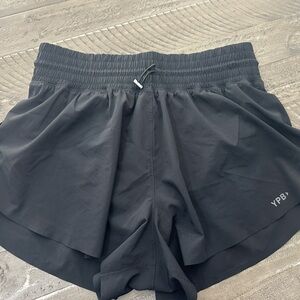 YPB Flyaway shorts, NWOT Large